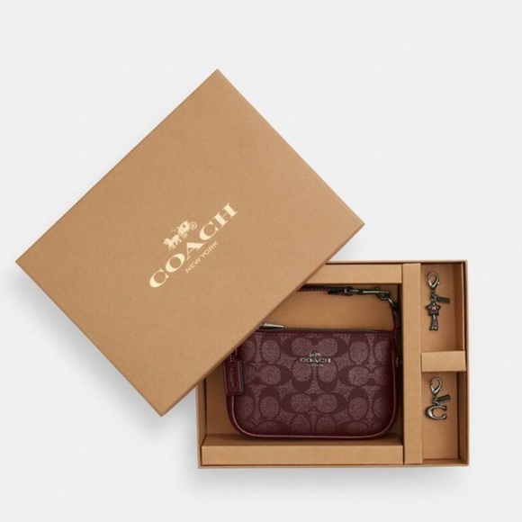 Coach Boxed Nolita Bag 15 In Signature Canvas - Picture 2 of 10